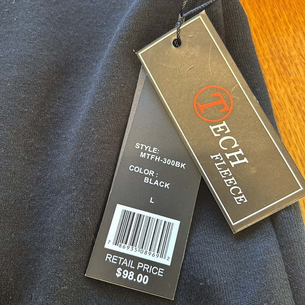 Galaxy By Harvic Black Sweatshirt - Picture 7 of 7